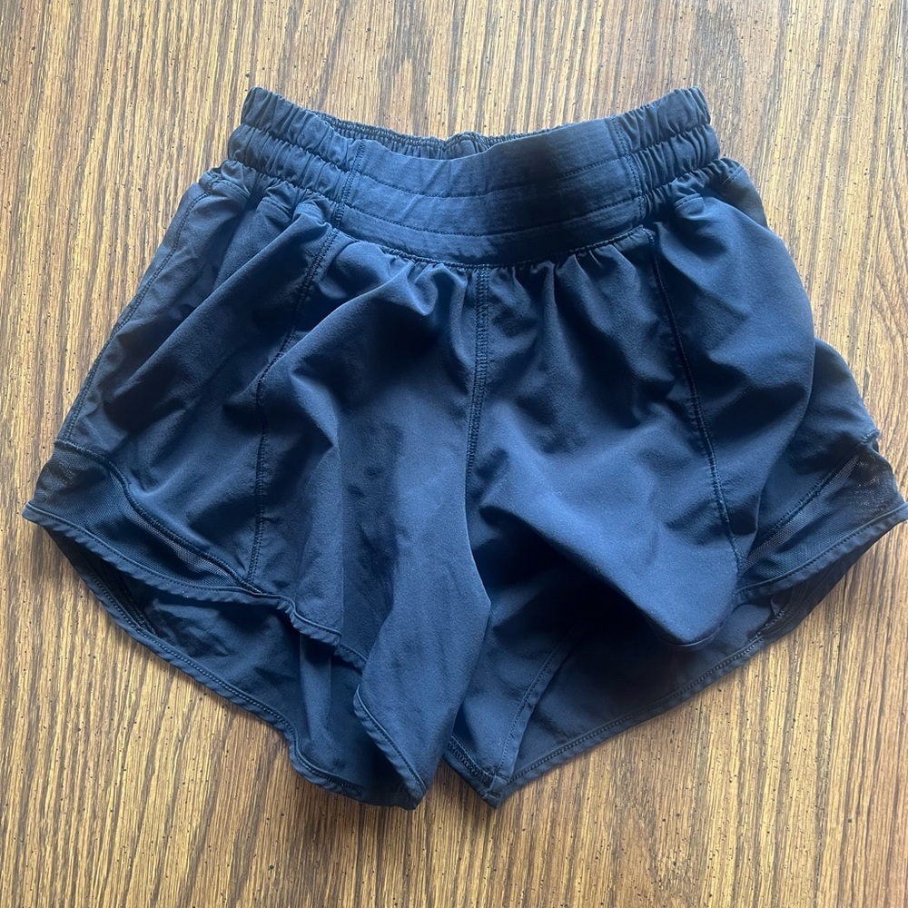 Lululemon Hotty Hot Black Shorts size 2